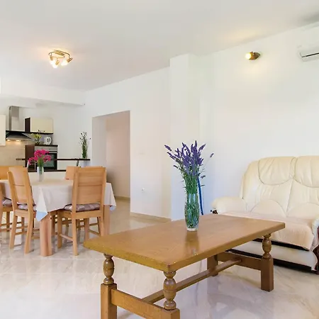Villa Oasis Near Krka Waterfalls Drnis