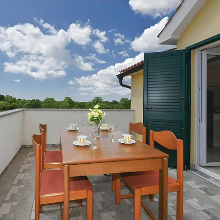 Villa Oasis Near Krka Waterfalls Drnis