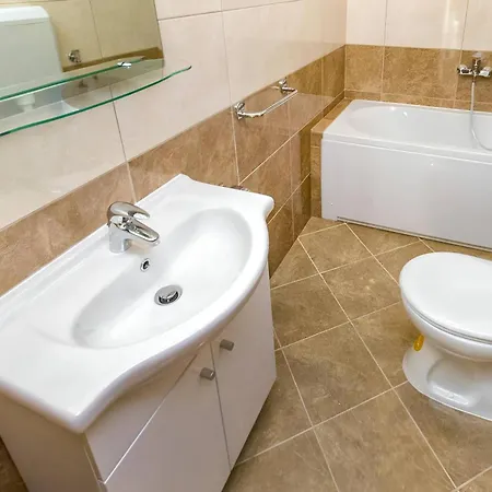 Villa Oasis Near Krka Waterfalls