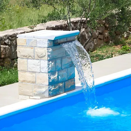 Villa Oasis Near Krka Waterfalls