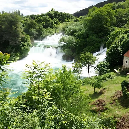 Oasis Near Krka Waterfalls Villa *