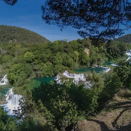 Villa Oasis Near Krka Waterfalls