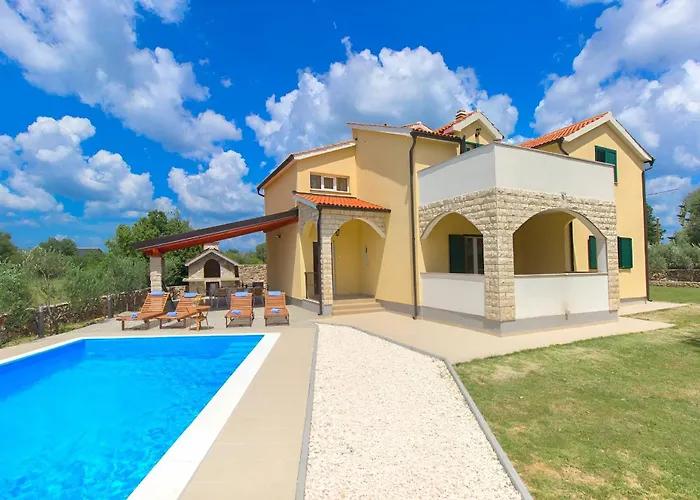 וילה Oasis Near Krka Waterfalls Drniš