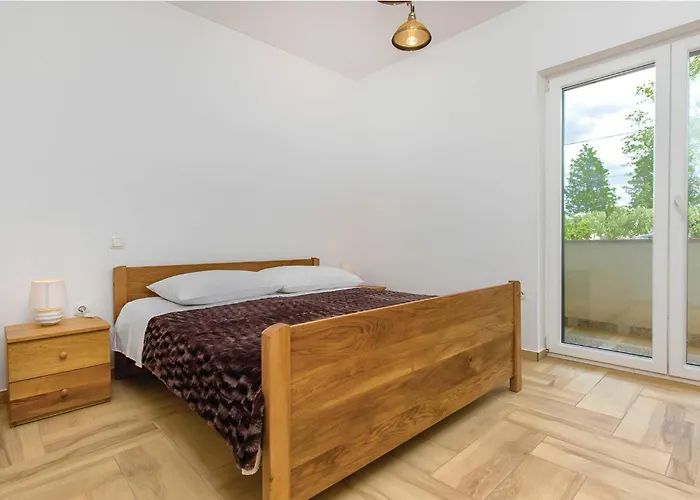 Oasis Near Krka Waterfalls וילה *