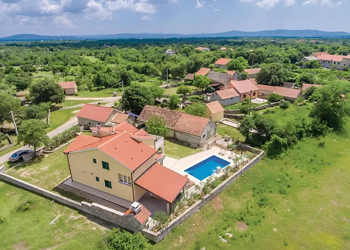 וילה Oasis Near Krka Waterfalls *